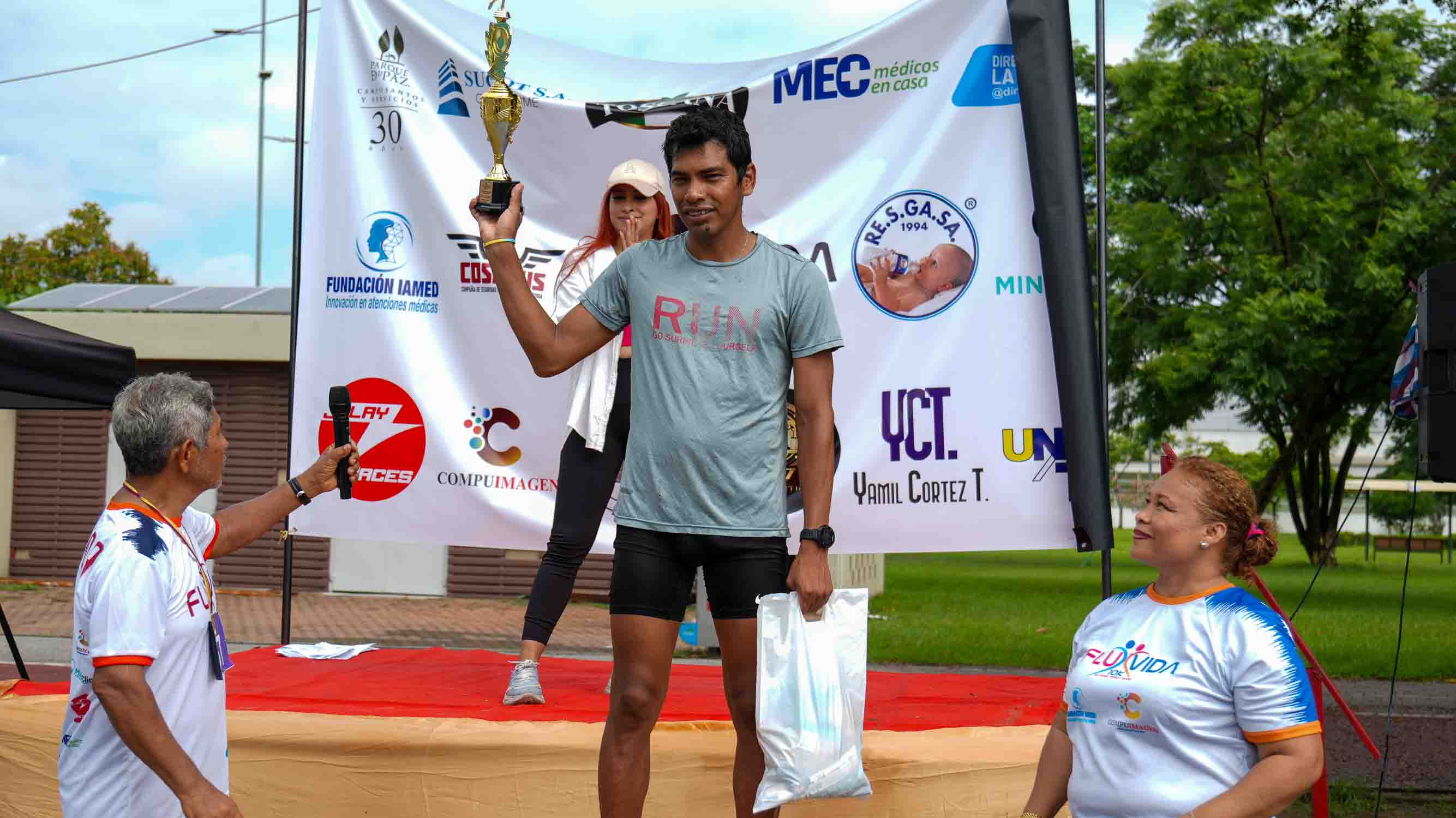 1FLUVIDA 10K 5K Y 1K  POR NUESTROS PROGRAMAS DE ASISTENCIA SOCIAL