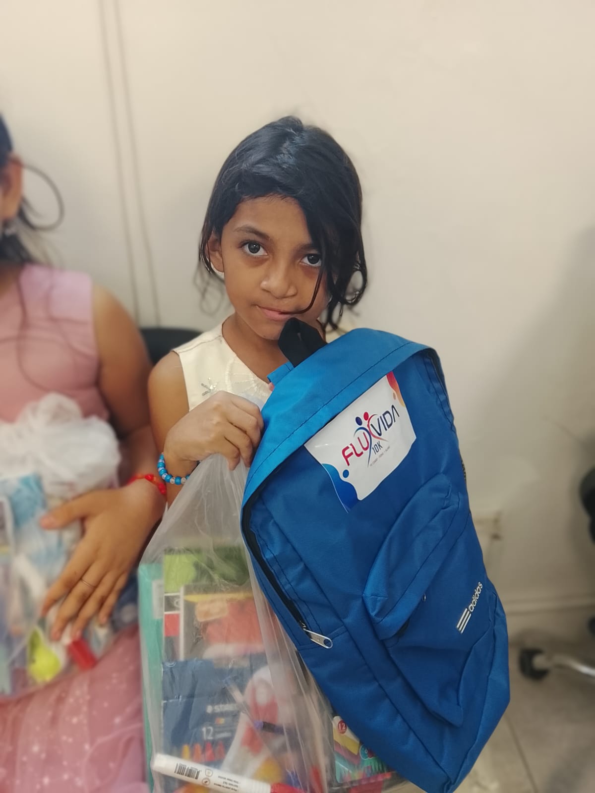 ENTREGA DE MOCHILAS Y UTILES ESCOLARES