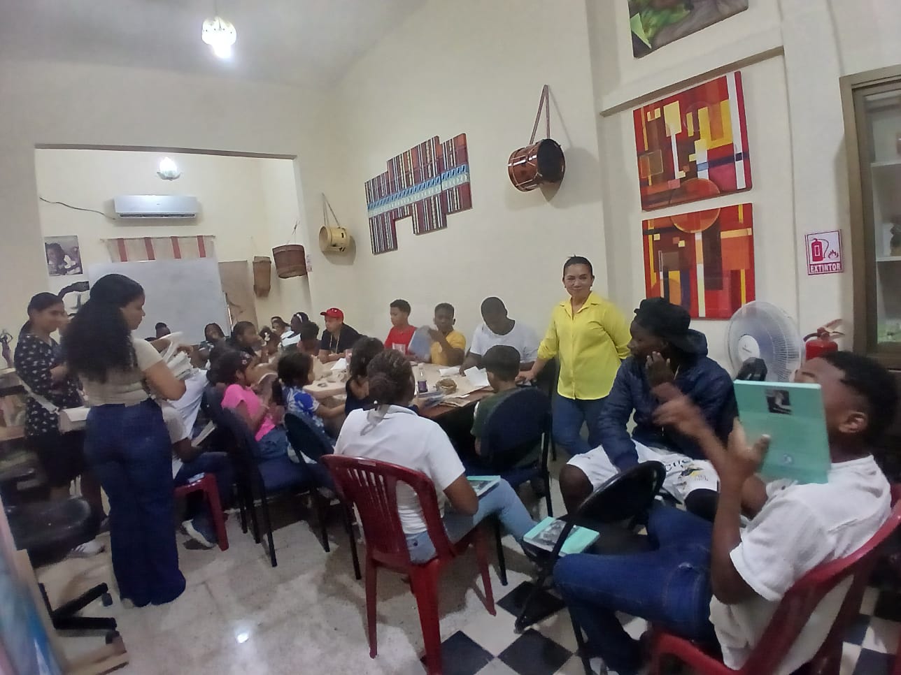 TALLER DE CONVIVENCIA CON NIÑOS Y ADOLESCENTES  " APRENDIENDO TU VALOR"